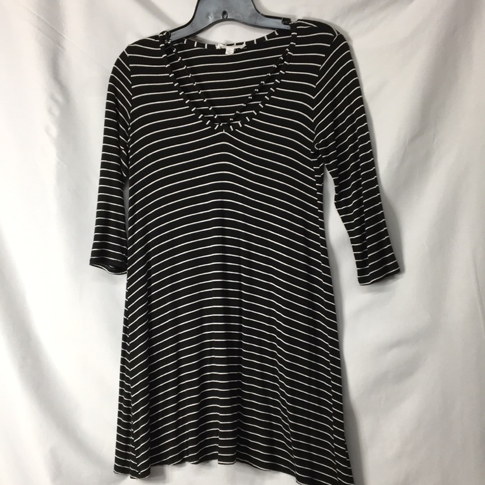 Socialite Women’s Black and White Stripe Dress Size S Like-NEW Condition